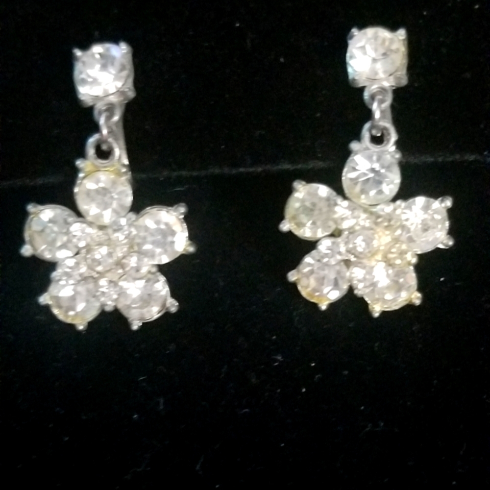 Vintage Clear Rhinestone Flower Earrings